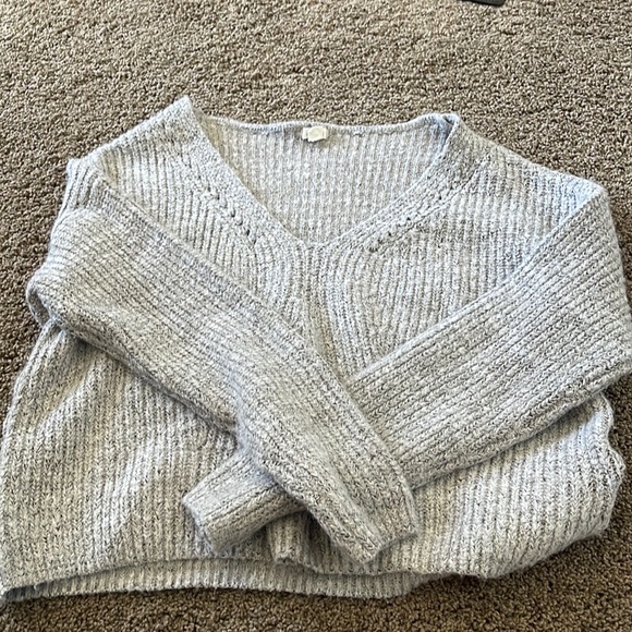 Grey knitted sweater size large - Picture 2 of 2